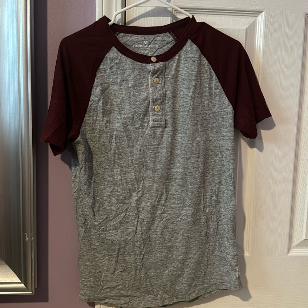 American Eagle Men’s Extra Small XS Shirt